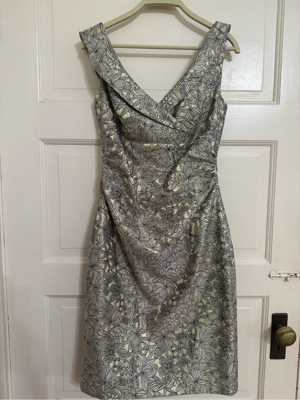 Kay Unger Ivory and Silver Floral V-Neck Midi Dress